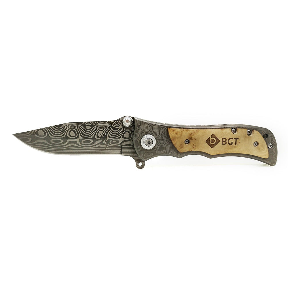 Coltello pieghevole da campeggio